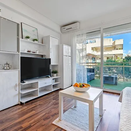 Stylish In The Heart Of Apartment